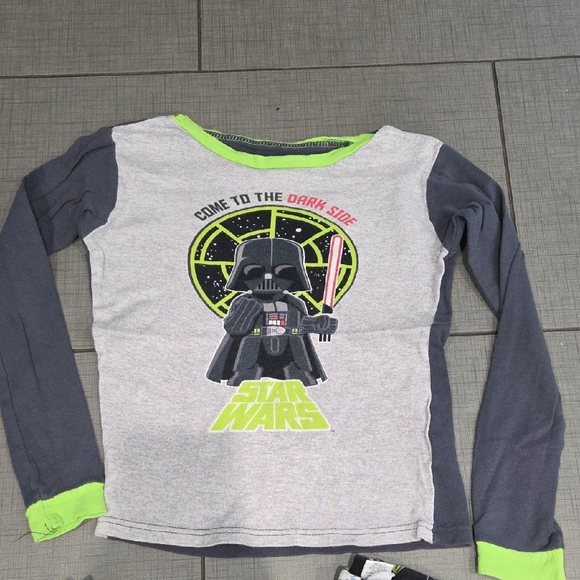 Star Wars Kids Pajama Set - Gray and Lime Green - Picture 2 of 3